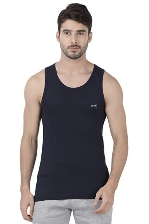 one8 by Virat Kohli Men’s Solid Vest